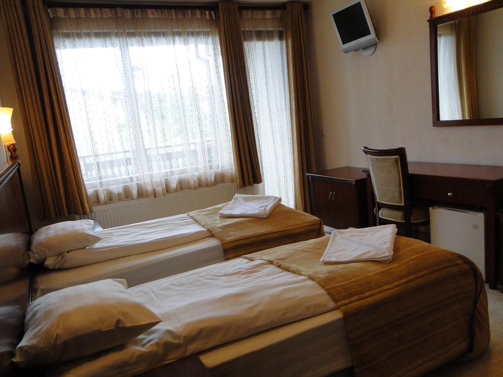 Guest House Chicho Tsane بانسكو الغرفة الصورة